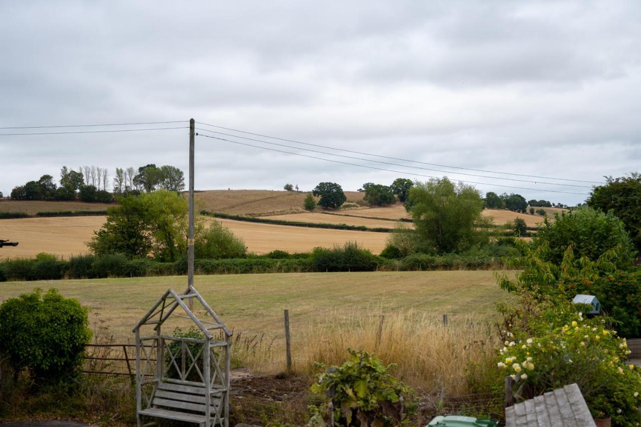 Bramble Cottage Hereford Exterior photo